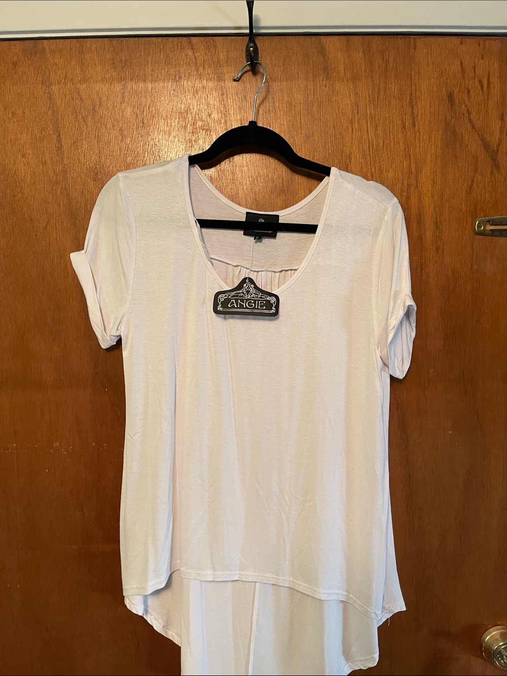Angie Cream High-Low Short Sleeve Scoop Neck Tee
